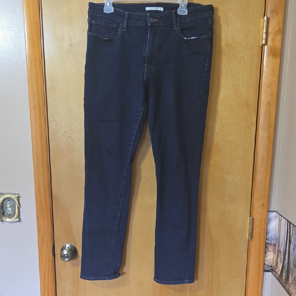 Levi's Womens Dark Denim Size 16 Mid Rise Skinny